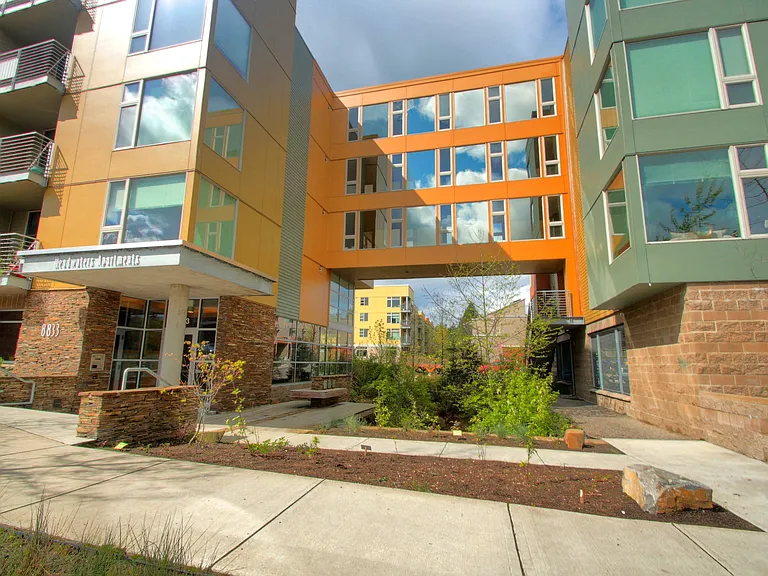 Headwaters Apartments — Photo 9