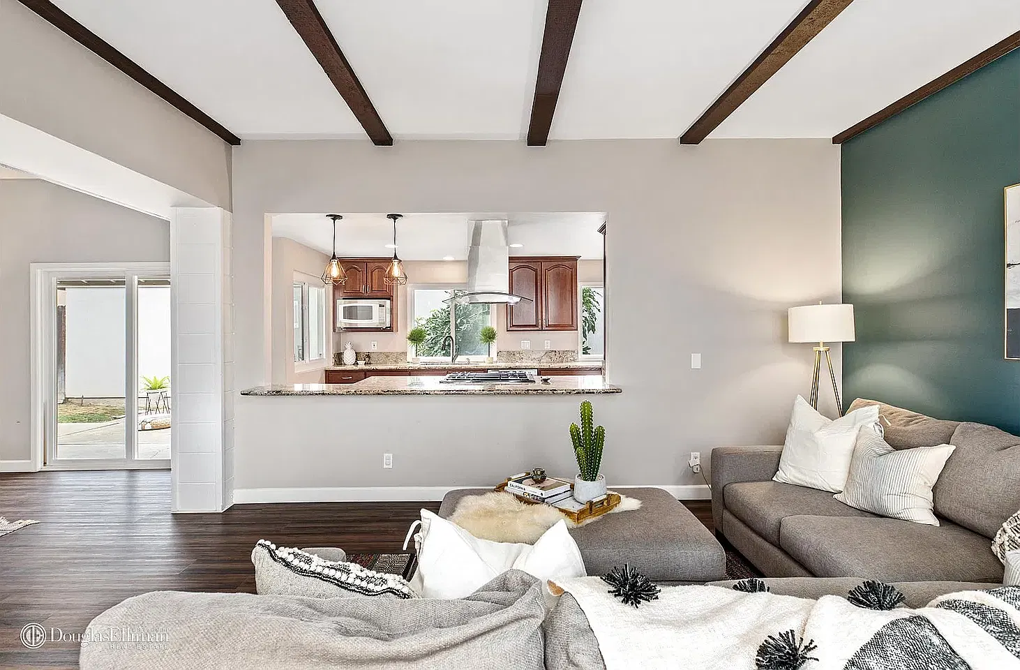 3 bed, 1430 sqft, $4,800 — Photo 4