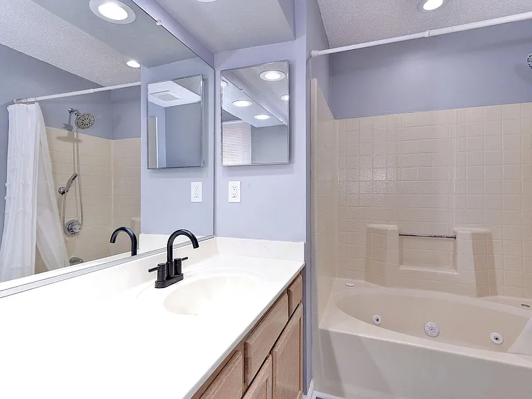 1596 Willow Cv — Photo 4
