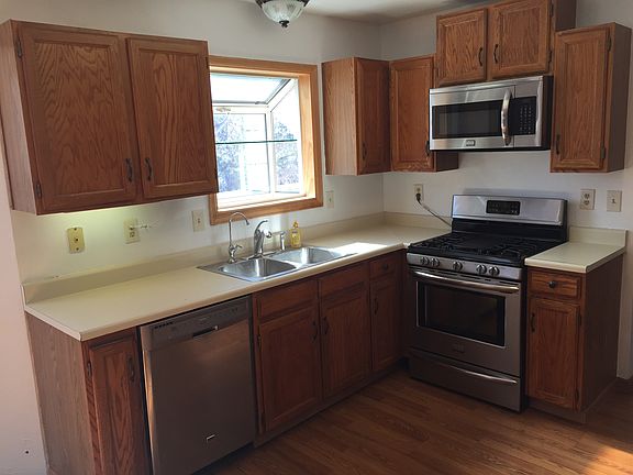 Bright, Open Kitchen