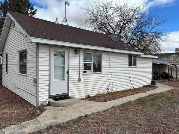 1317 High St, Torrington, WY 82240