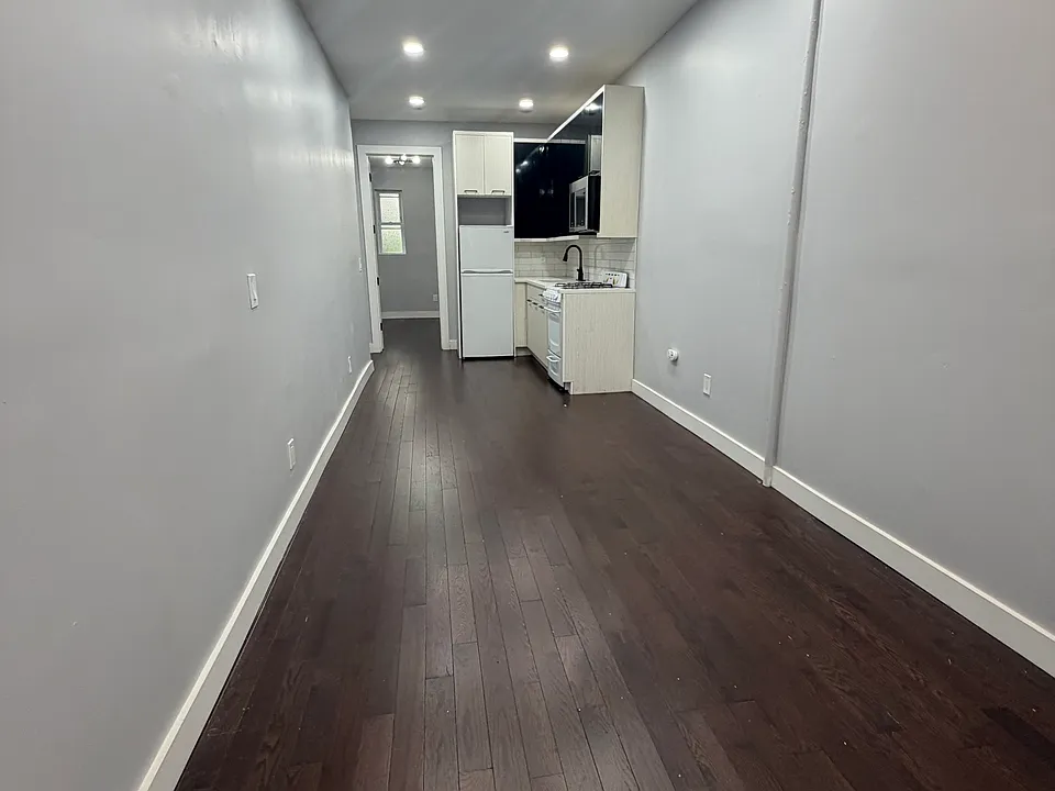 50 Jordan Ave #1A