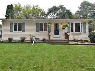 1114 S 10th Ave, St Charles, IL