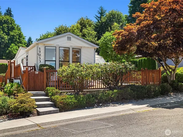 17033 Woodcrest Drive NE, Bothell, WA 98011