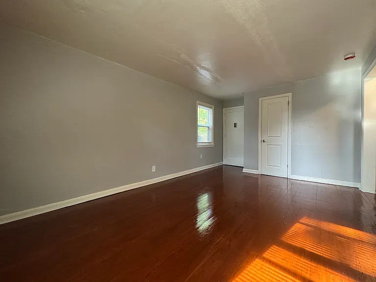 61-02 Hughes St #B-02 — Photo 11