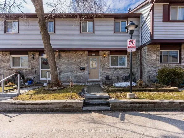 45 Hansen Rd N Unit 57, Brampton, ON L6V 3C5