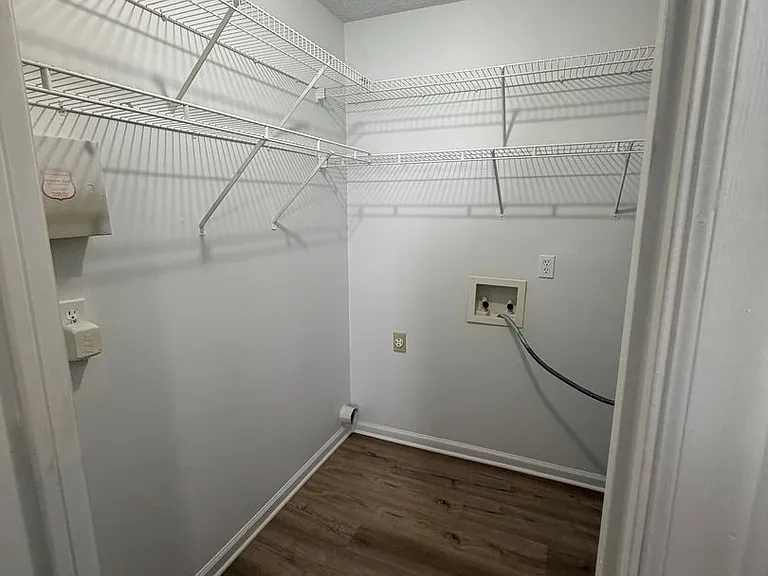 Arlington Apartments — Photo 42