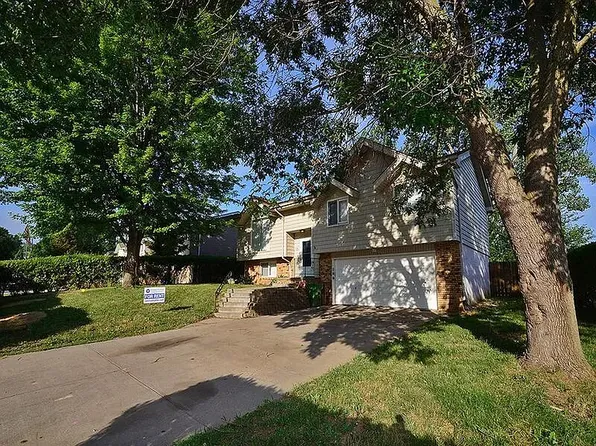 818 Evergreen Ave, Bellevue, NE 68005