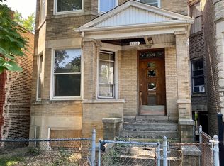 1328 N Avers Ave, Chicago, IL