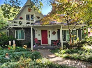 7 Country Hill Ln, Belleville, IL 62221