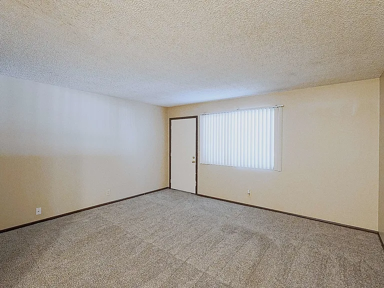 2209 D St — Photo 22