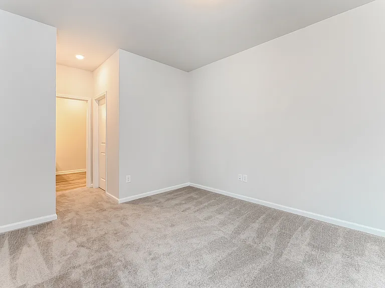7280 Bellacroft Dr — Photo 18
