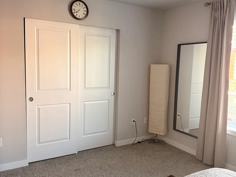 Guest Room#1 - Closet