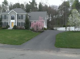 27 Overlook Dr, Dover, NH 03820