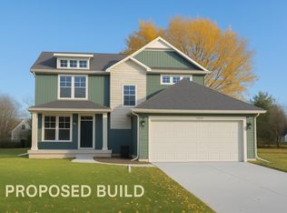 237 Grand River Cir, Jackson, MI 49201