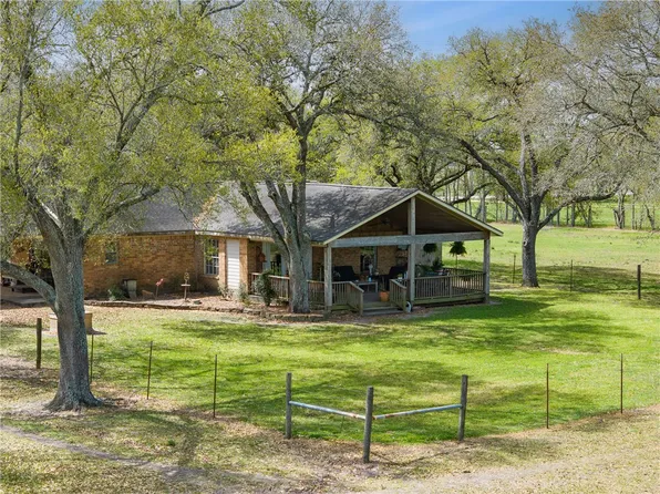 10626 Buls Rd, East Bernard, TX 77435