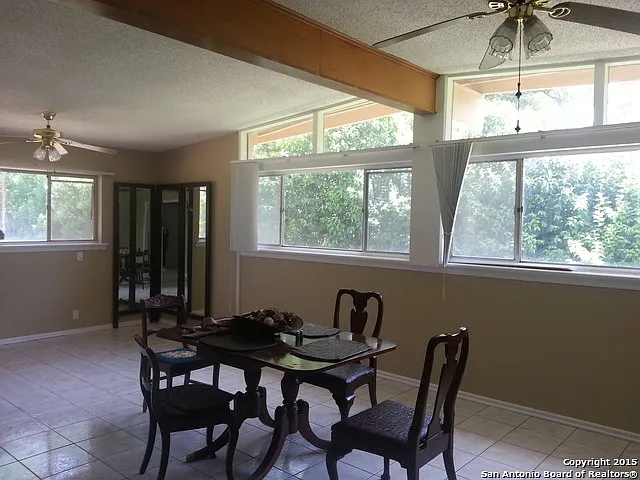 121 Riviera Dr — Photo 6