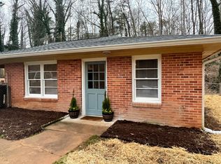 3633 Oliver Crest Rd, Gainesville, GA 30506