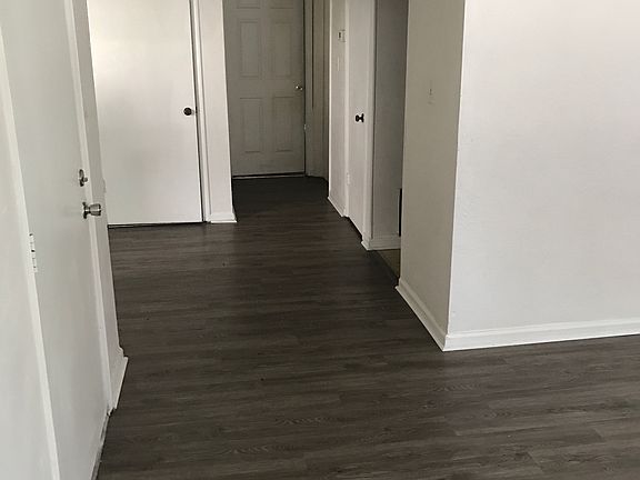 3rd image of 1431 Willow Bend Way APT B