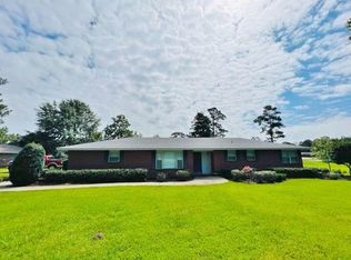 819 Memory Ln, Tylertown, MS 39667