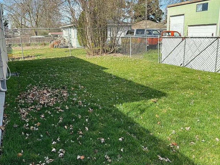 1533 Melrose St — Photo 22