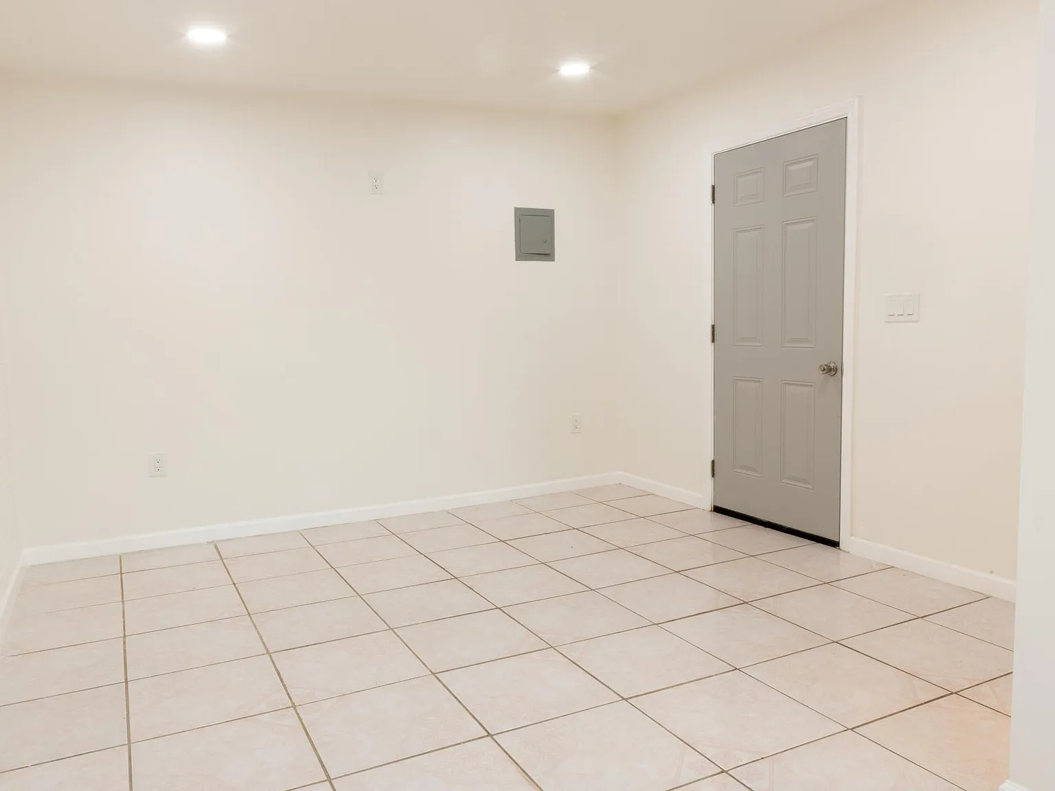 Studio, 350 sqft, $1,450 — Photo 3
