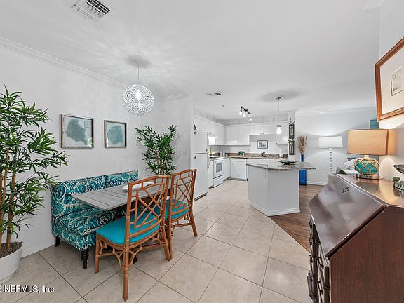 5th image of 3591 KERNAN Boulevard S #807