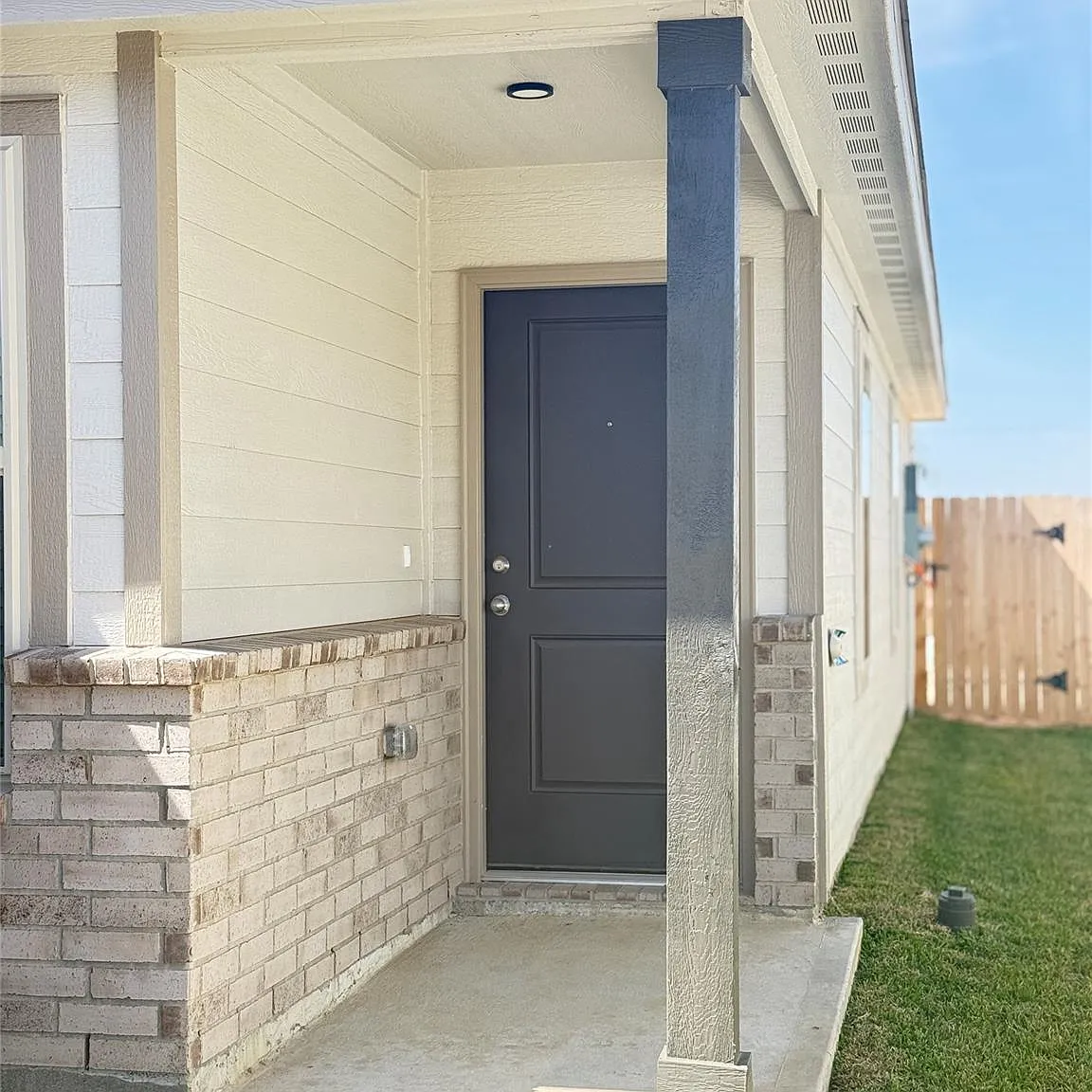 3 bed, 2.0 bath, $1,850 — Photo 3