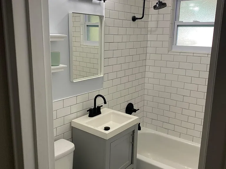 3911 W Bay Court Ave — Photo 5