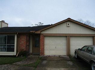 11527 Roandale Dr, Houston, TX 77048