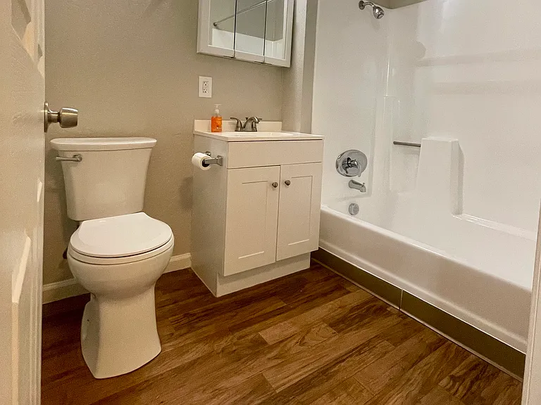 1337 N Madison St #15 — Photo 12