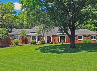 1811 Manor Hill Rd, Saint Louis, MO 63131