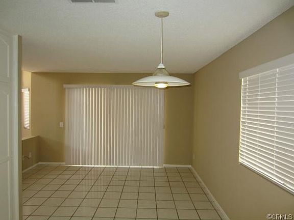 4th image of 2760 Franklin Ct