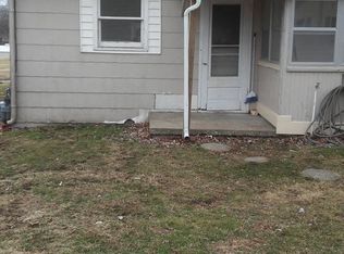 323 McGoodwin Ave APT B, Warrensburg, MO 64093