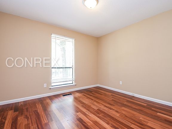 5th image of 1316 Creekwood Ln