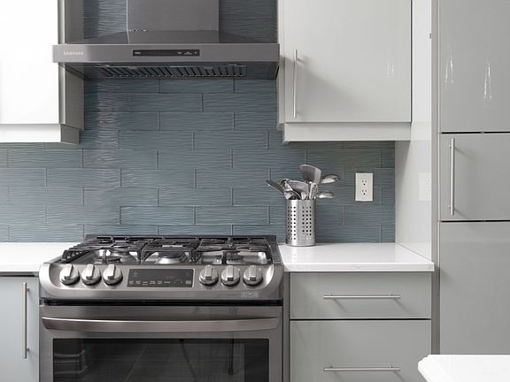 5th image of 20 Hainford St #7