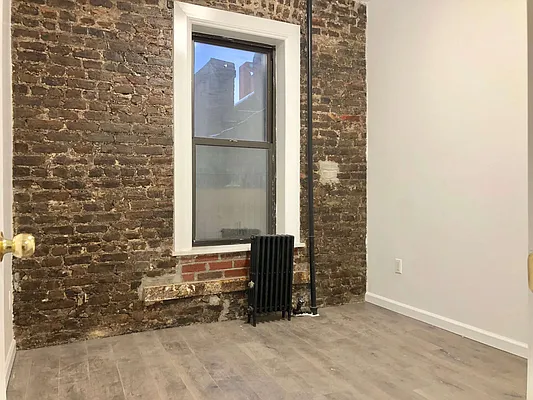 Rented by Matthew Gros-Werter, LREB  | media 15