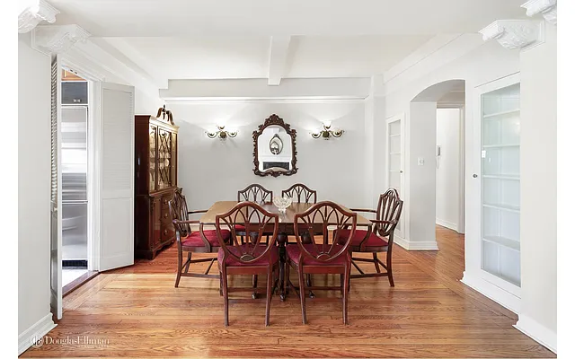 Sold by Douglas Elliman | media 21