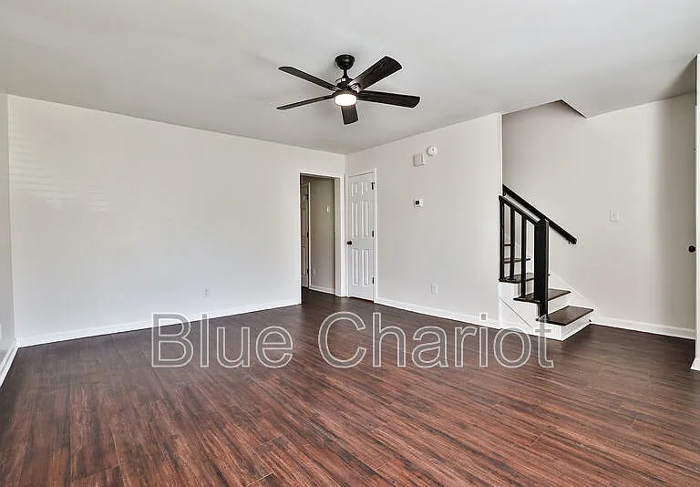 1000 Fargo St #E3 — Photo 9