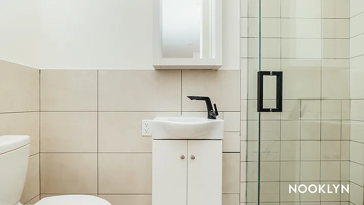 Rented by Nooklyn NYC LLC | media 54