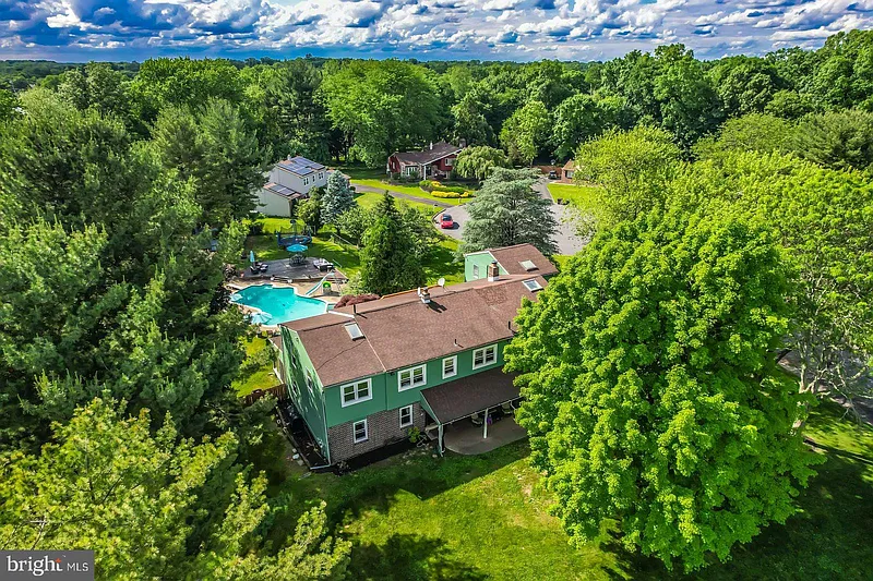 Thumbnail 13
