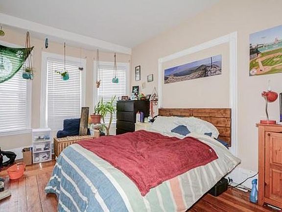 Bedroom - 1st floor