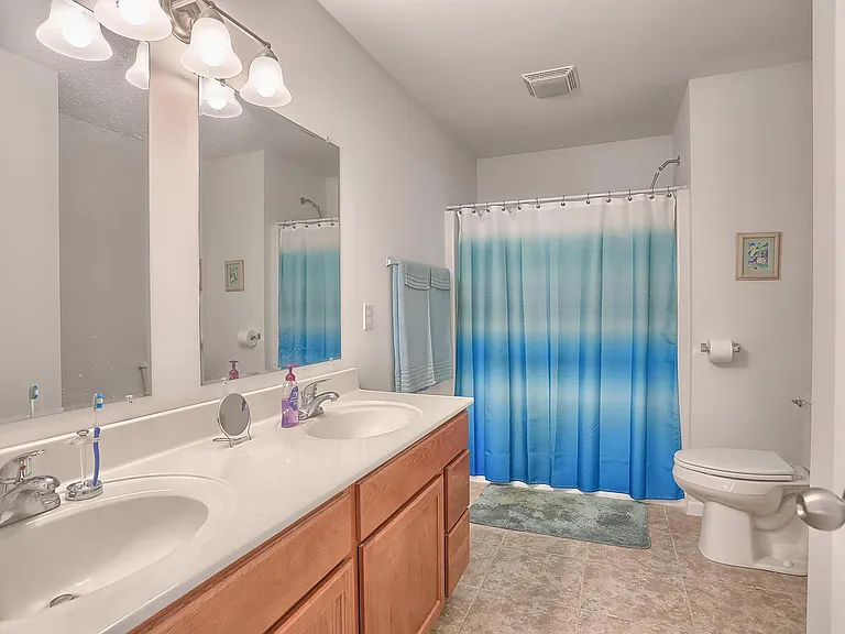 1213 Roberto Rd — Photo 19
