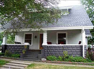 1st image of 401 E Luin St