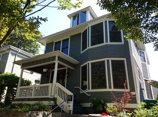 122 19th Ave E, Seattle, WA 98112