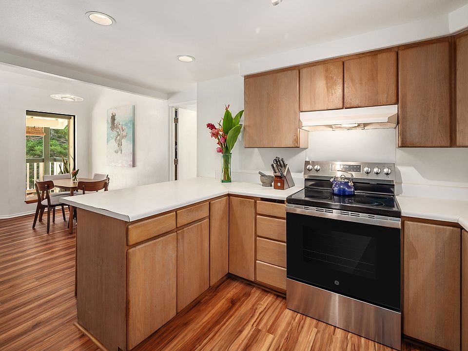 loca♡ Womens Breathable Running Shoes - Lightweight, Elastic Soft