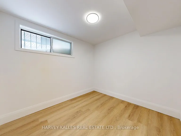 1252 Davenport Rd #1 — Photo 15