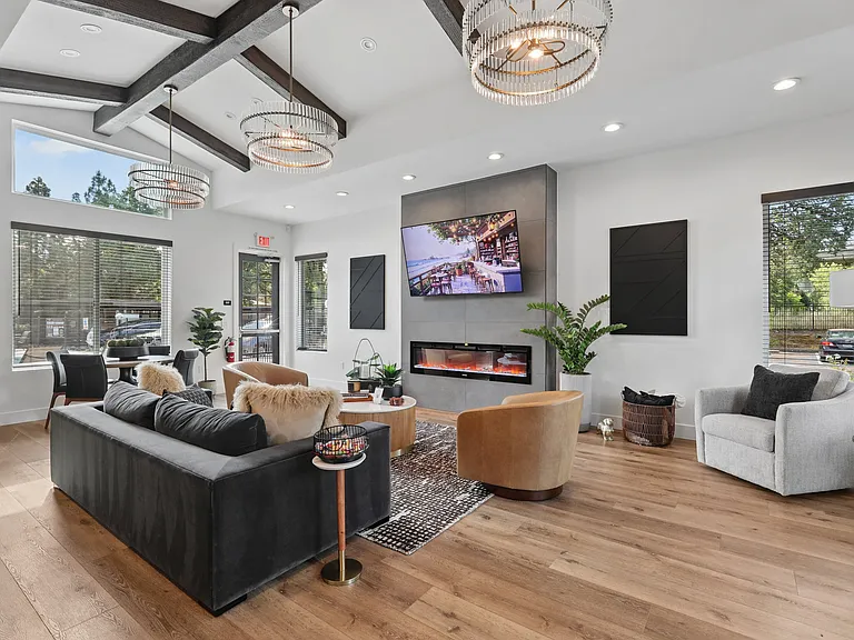 The Vue at Rocklin Ridge — Photo 16