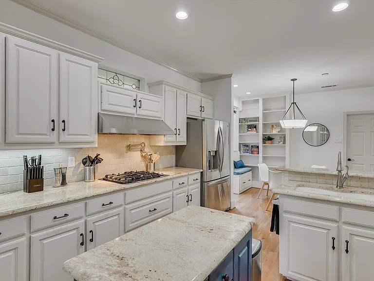1811 Forest Meadow Ln — Photo 14