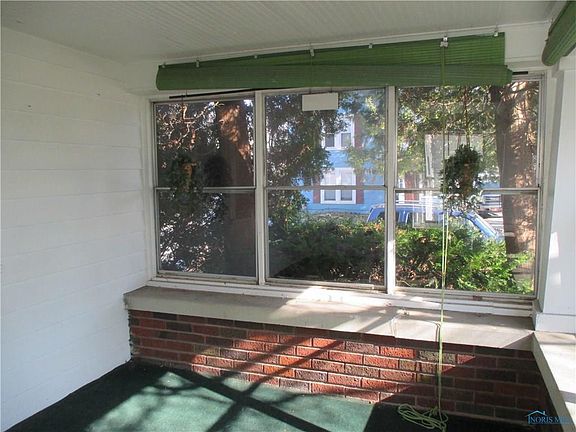 4th image of 125 W Evers Ave
